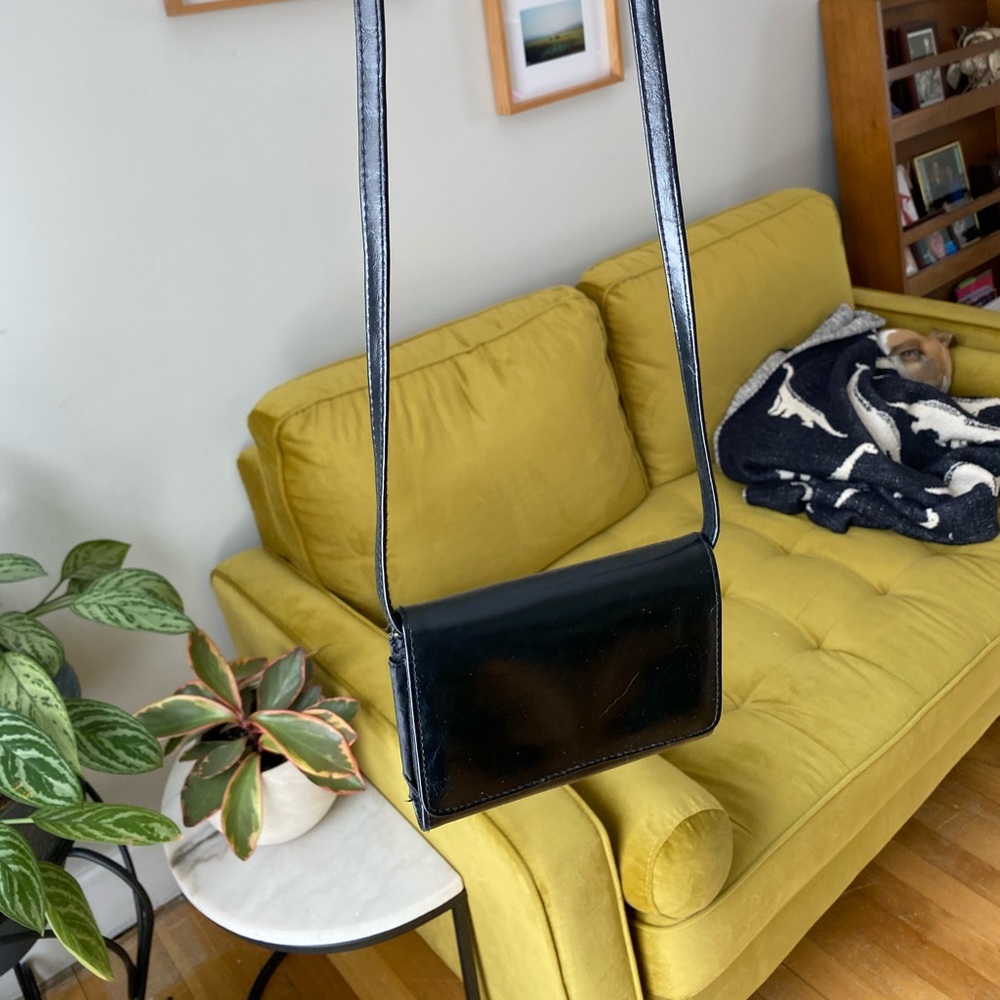 Small black leather purse